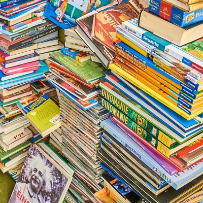 Bücher-Flohmarkt beim RIEGLER – so lange der Vorrat reicht! image